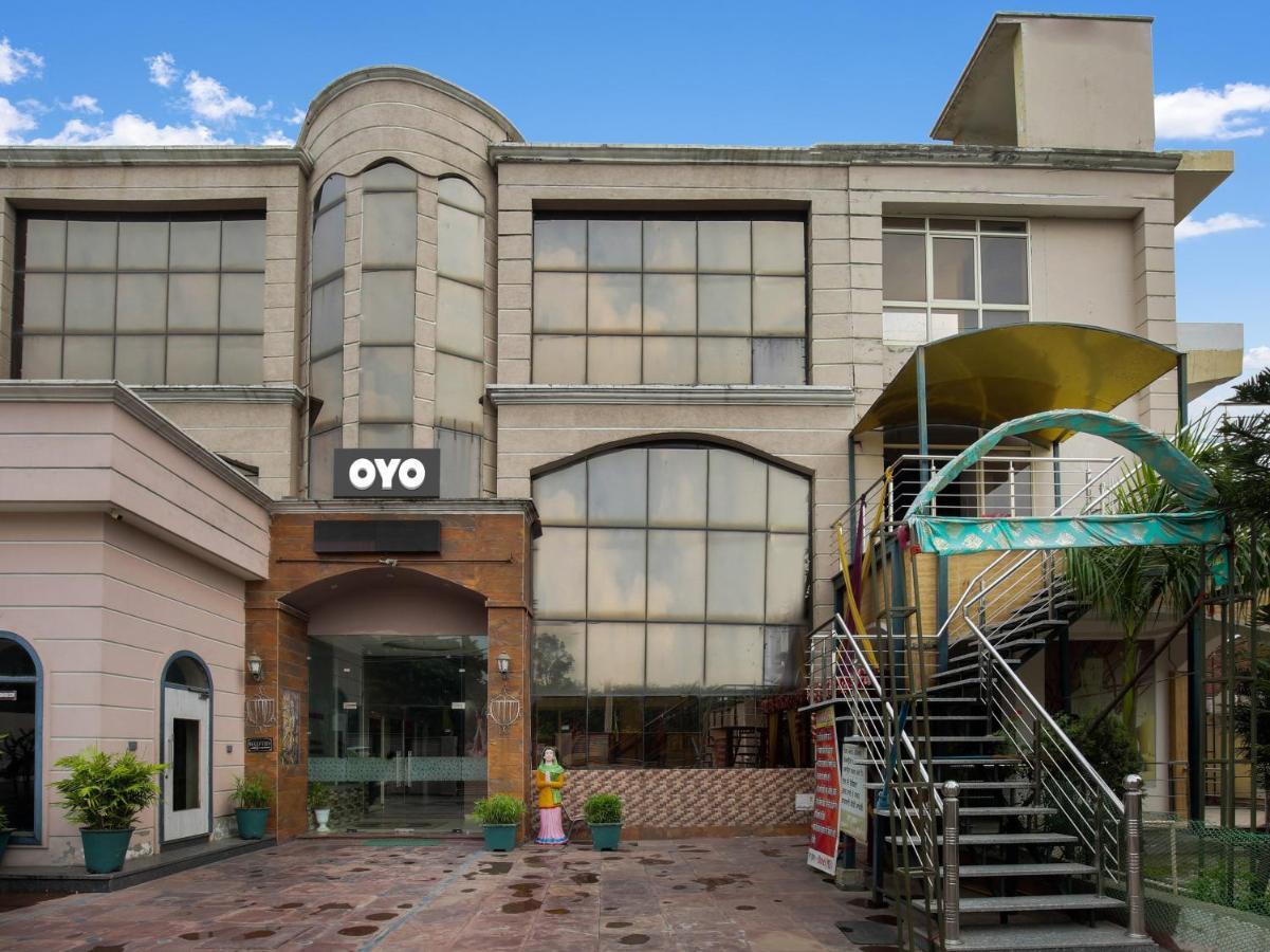 Oyo Flagship Hotel Le Aley Regency Ludhiana Exterior photo