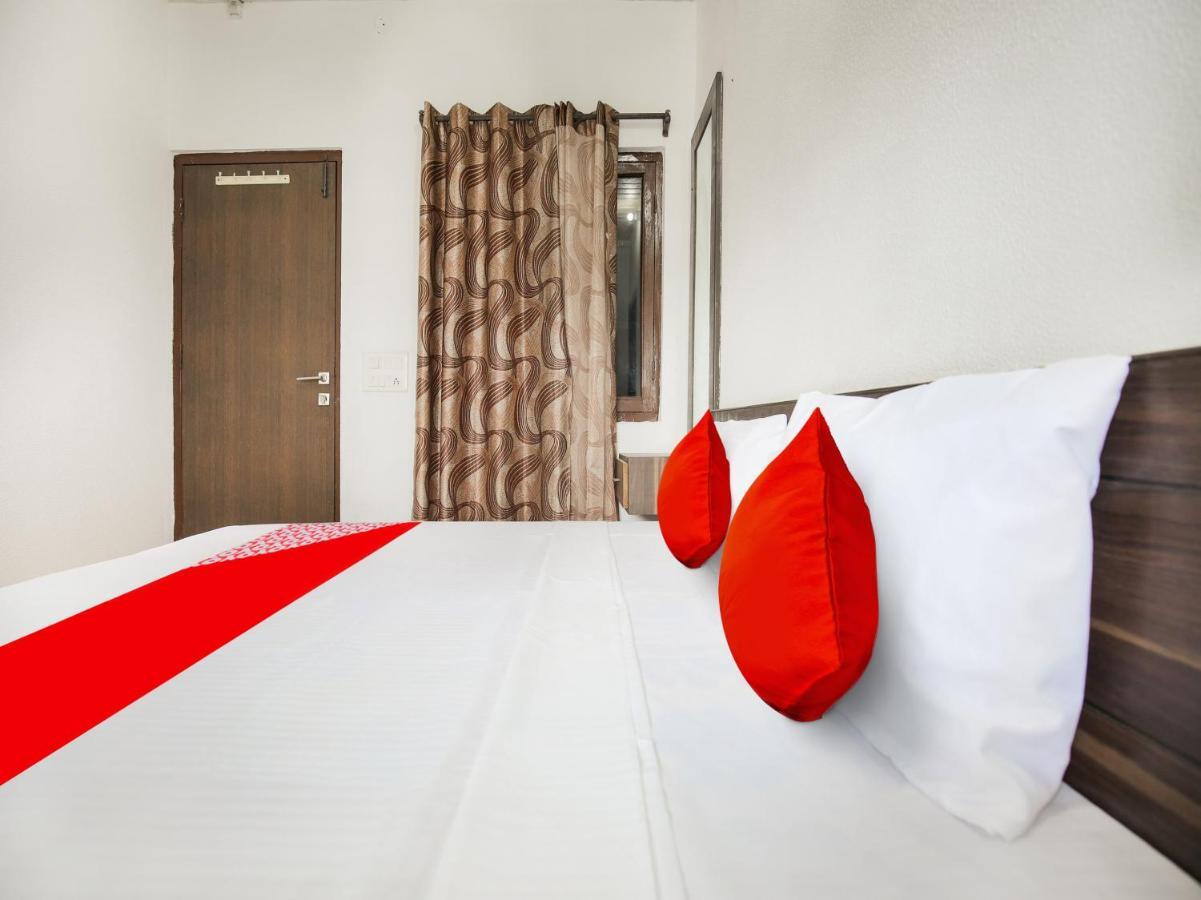 Oyo Flagship Hotel Le Aley Regency Ludhiana Exterior photo