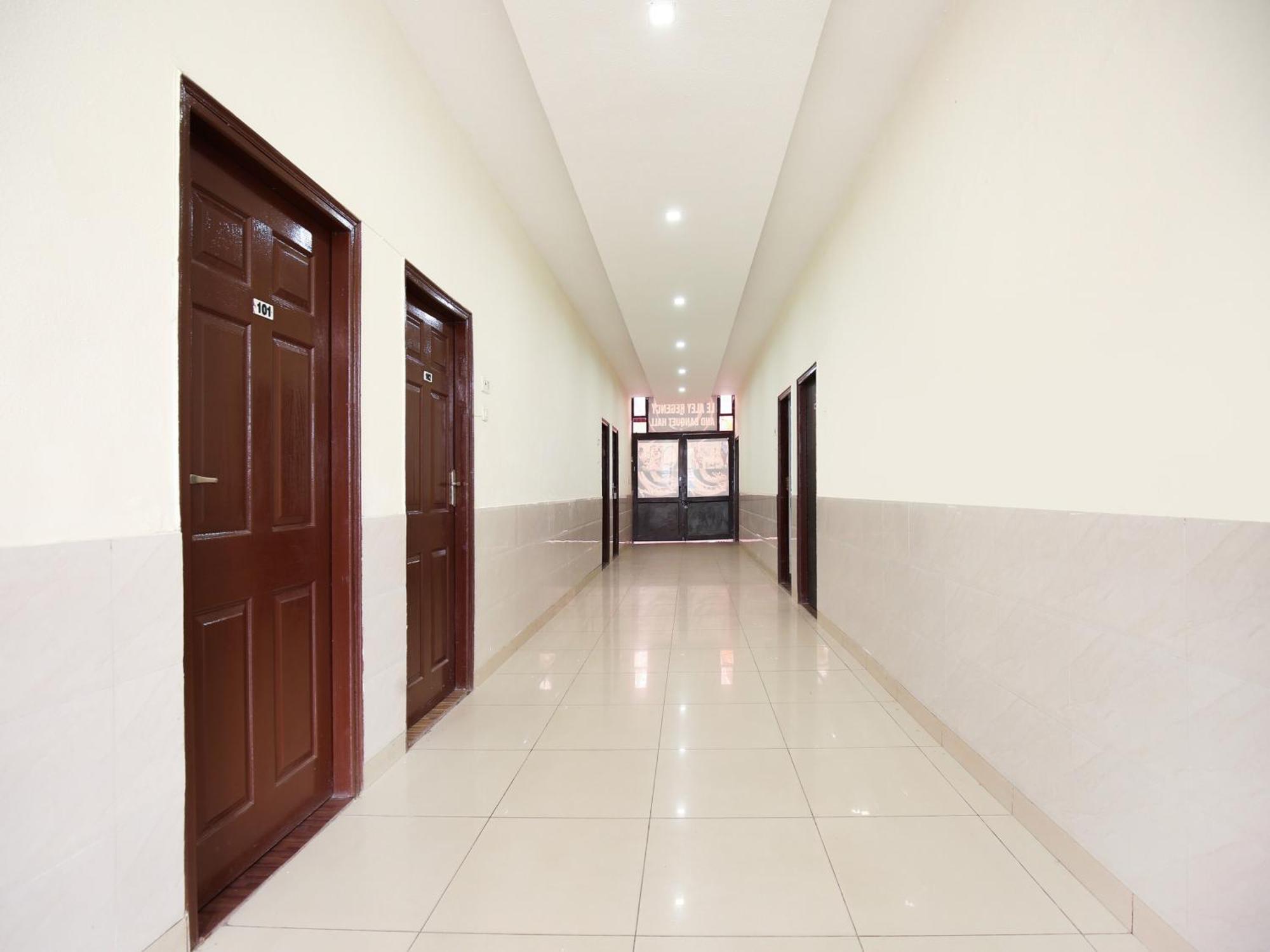 Oyo Flagship Hotel Le Aley Regency Ludhiana Exterior photo