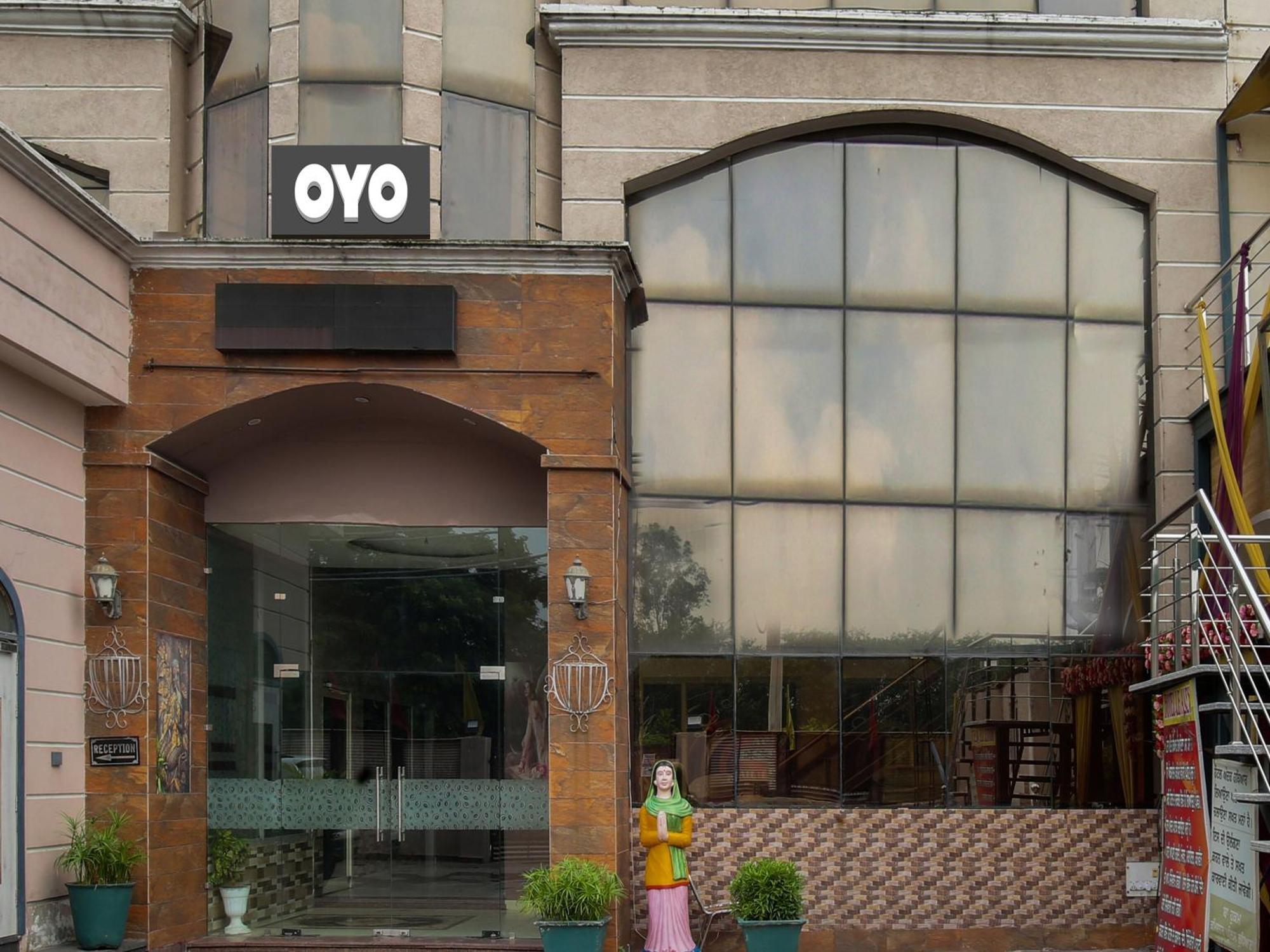 Oyo Flagship Hotel Le Aley Regency Ludhiana Exterior photo